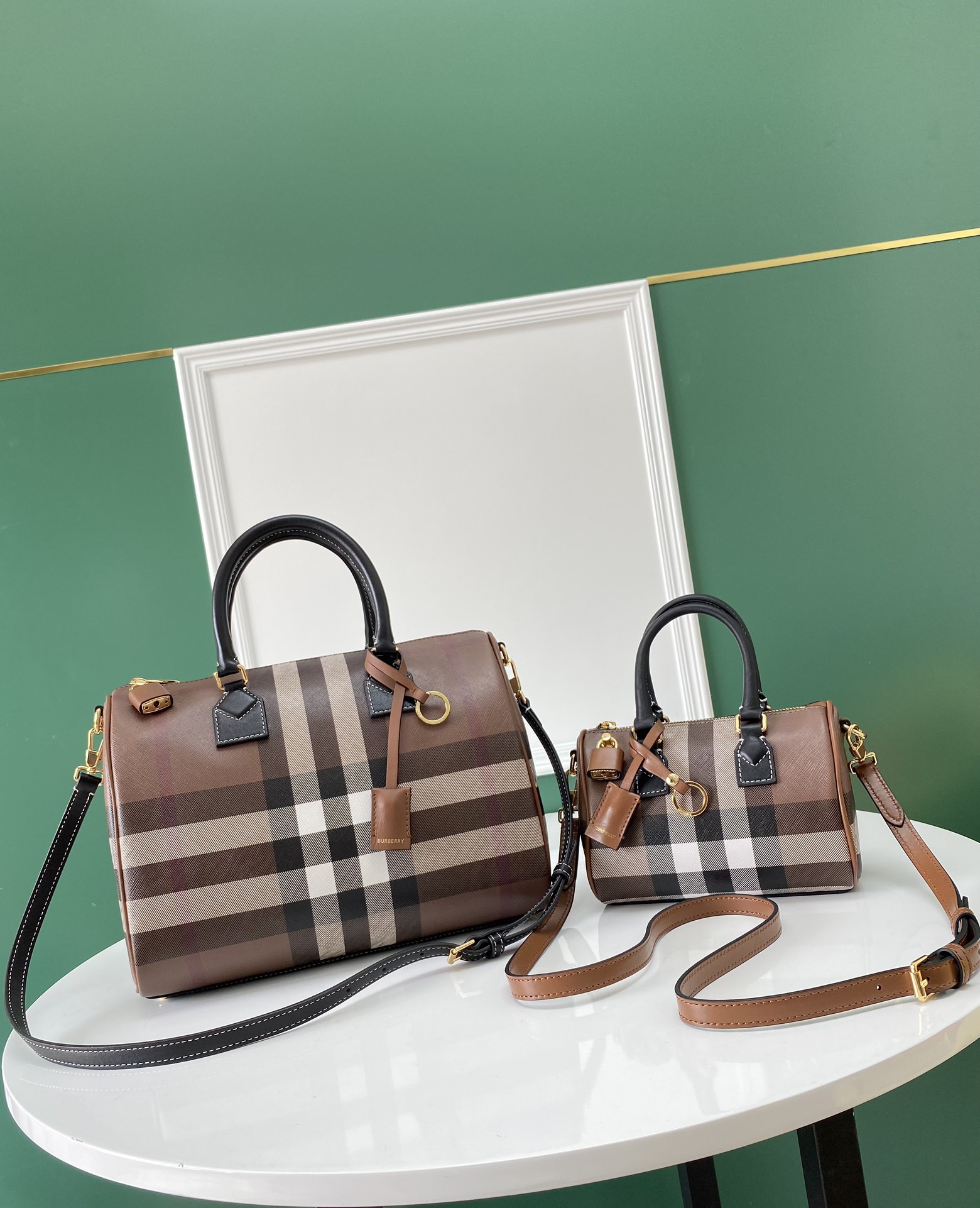 Burberry_Handbags-18.5_1